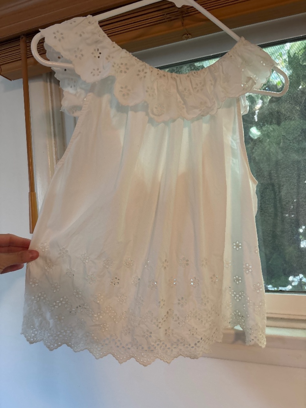 Doen Eyelet Top - Picture 3 of 16